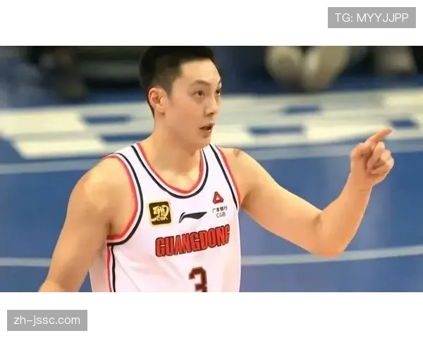 胡明轩带伤作战膝盖炎症 抽液治疗后坚持上场 胡明轩带伤作战膝盖炎症 抽液治疗后坚持上场